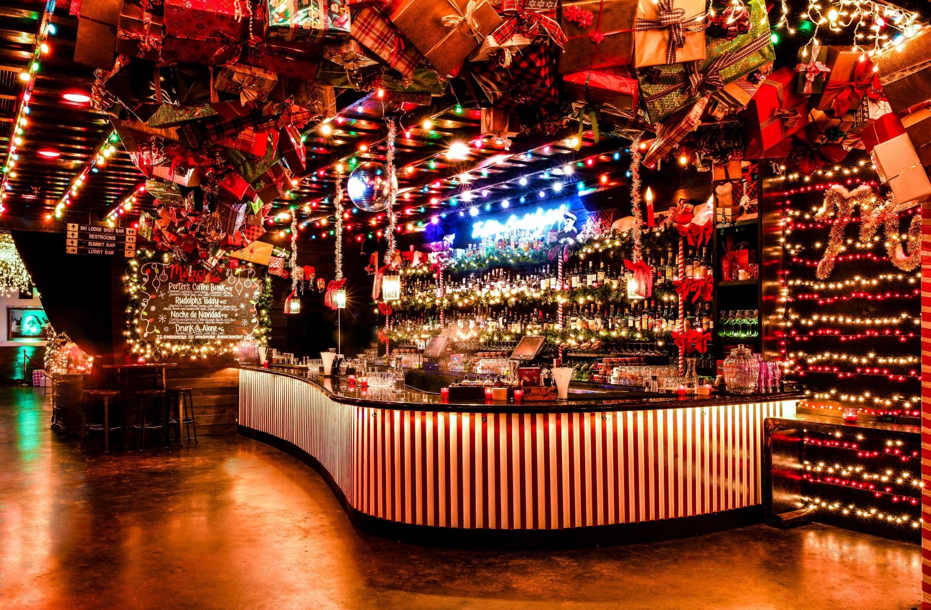 Miracle on 5th Street Christmas Pop-Up Bar