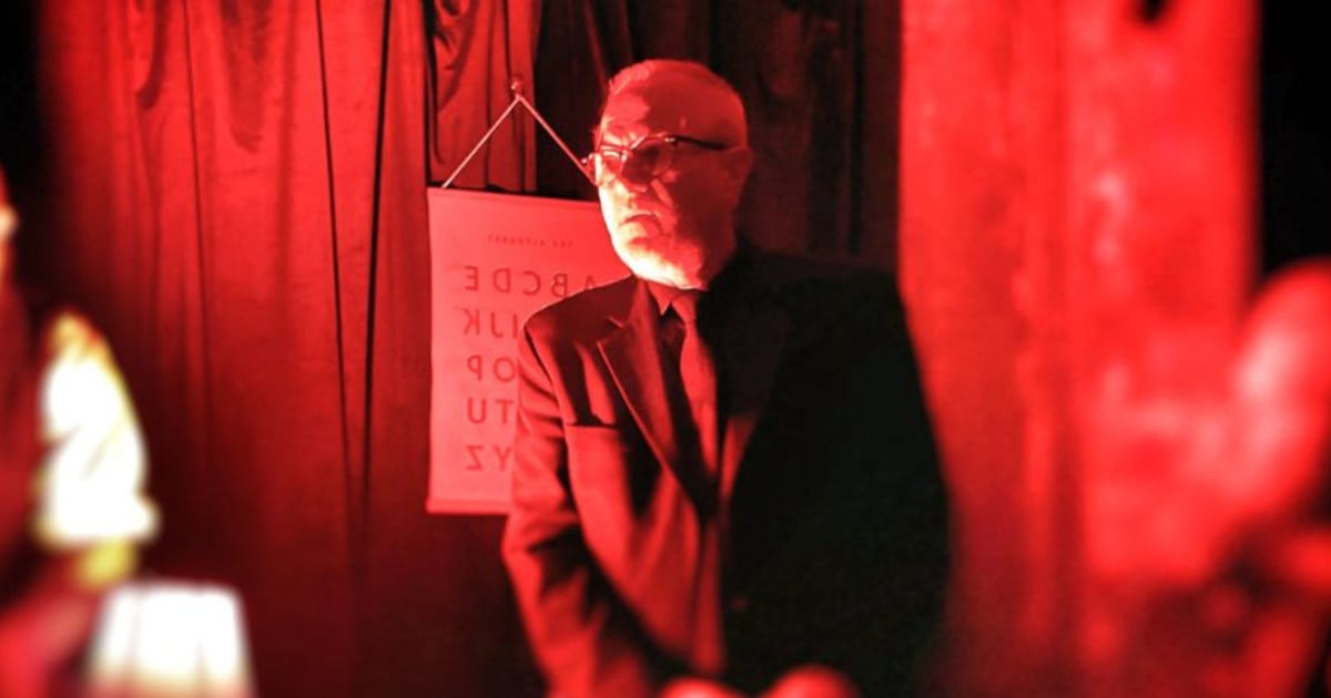 Halloween Séance (Late Sitting)