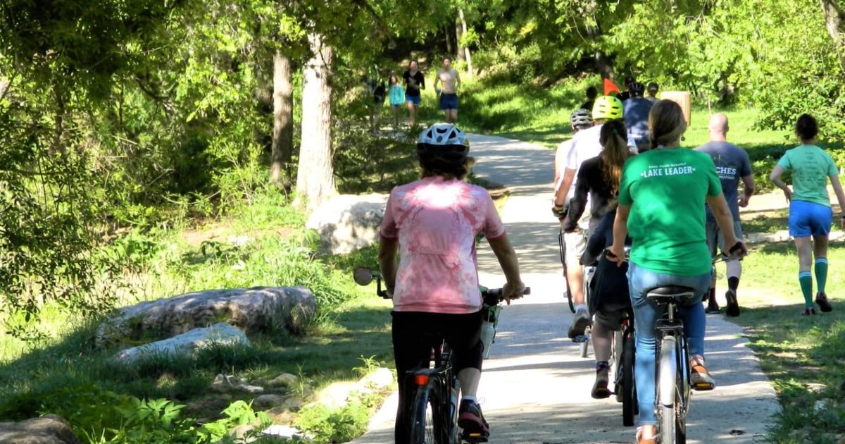 It’s My Park Day along Shoal Creek