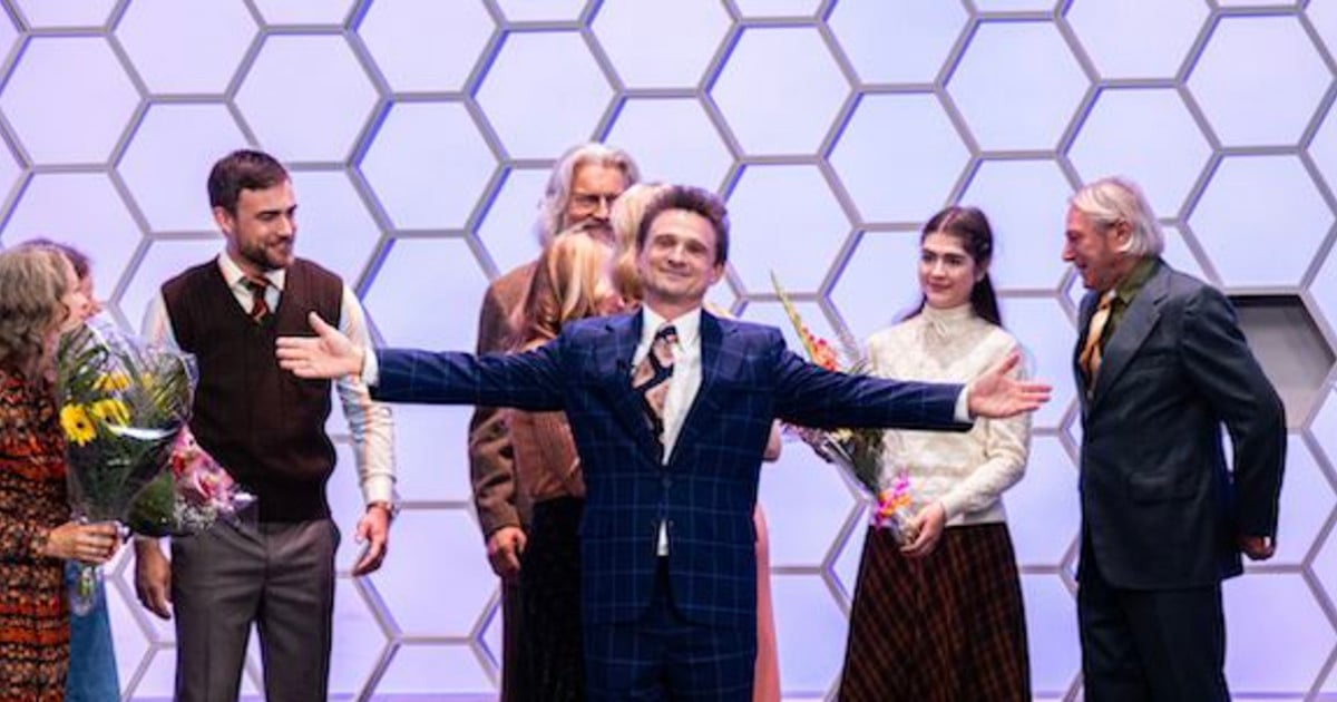 ROSENTHAL: THE GREAT SHOWMAN