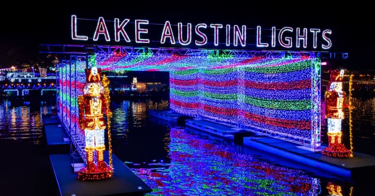 Lake Austin Lights Holiday Boat Cruises