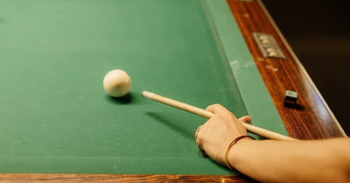 Lesbian Pool Night at the Warehouse