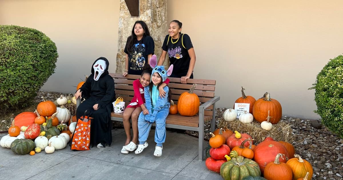 MALL-O-WEEN